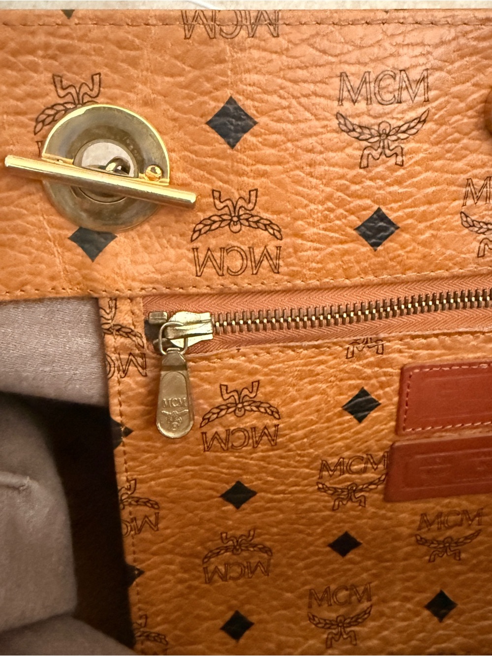 MCM Visetos Cognac Shoulder Bag Gold Chain Strap Medium Tote - Picture 14 of 17